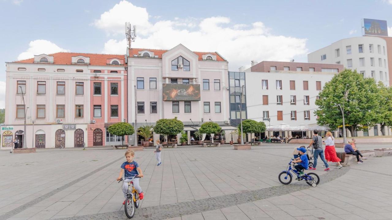 Fontana Apartmani Free Parking Tuzla Exterior photo