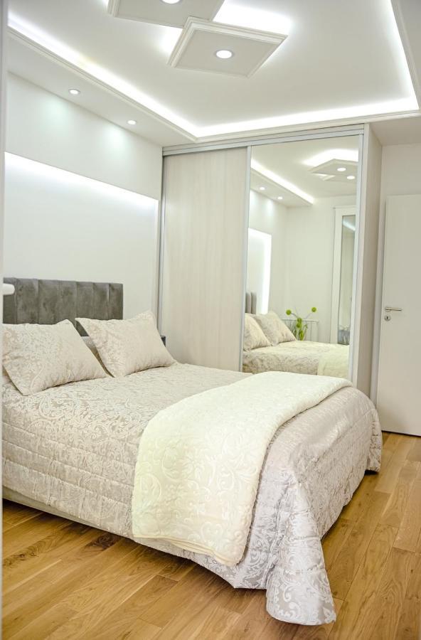 Fontana Apartmani Free Parking Tuzla Exterior photo